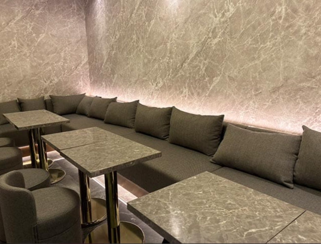 Lounge73(セブンティスリー) 店内写真